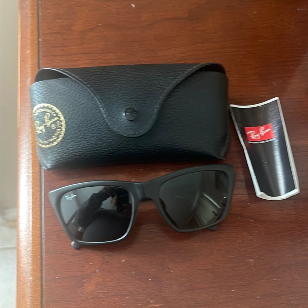 Ray-Ban Black Sunglasses with Case